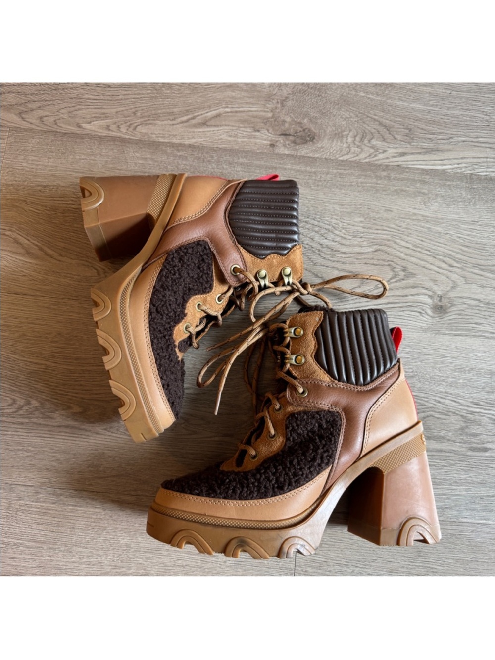 Sorel Brown and Dark Brown Lace-Up Heeled Hiking Boots
